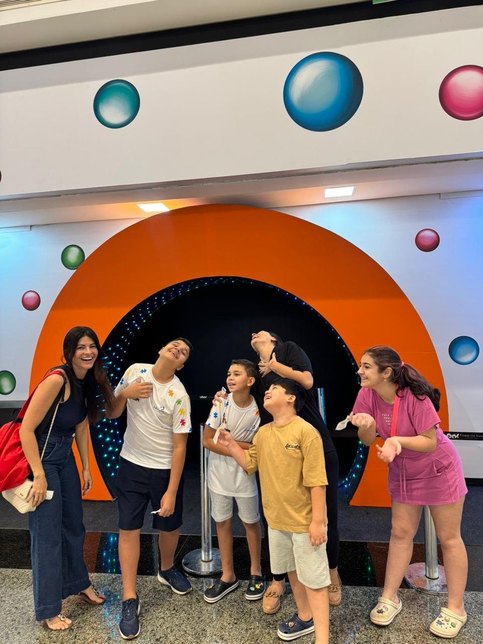 Participantes do Grupo Asas durante uma experiência de lazer em grupo